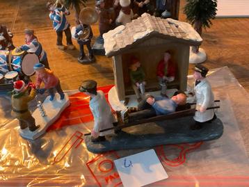 4. Dickensville Kerstitems & Figuren - Koek en Zopie beschikbaar voor biedingen