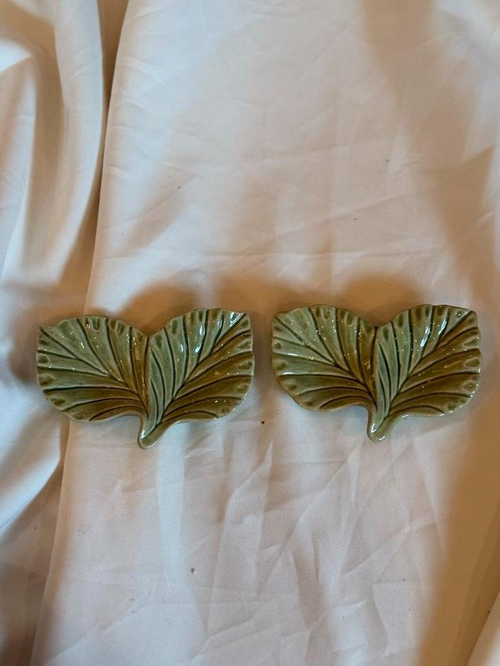 Bordallo Pinheiro Blaadjes Set - Nieuw!, Huis en Inrichting, Woonaccessoires | Schalen en Manden, Nieuw, Schaal, Overige vormen