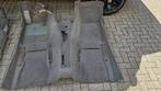 Tapijt vloerbedekking bruin BMW 3 serie E30 sedan TAPIJTE30-, Auto-onderdelen, Ophalen, Gebruikt, BMW