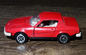 Dinky Toys Triumph TR7, rood met witte bumpers beschikbaar voor biedingen