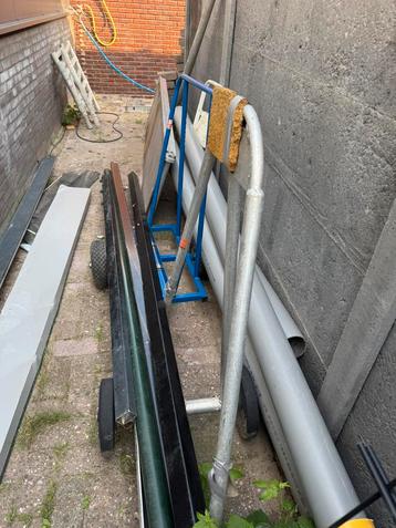Platenkar 2 stuks beschikbaar voor biedingen