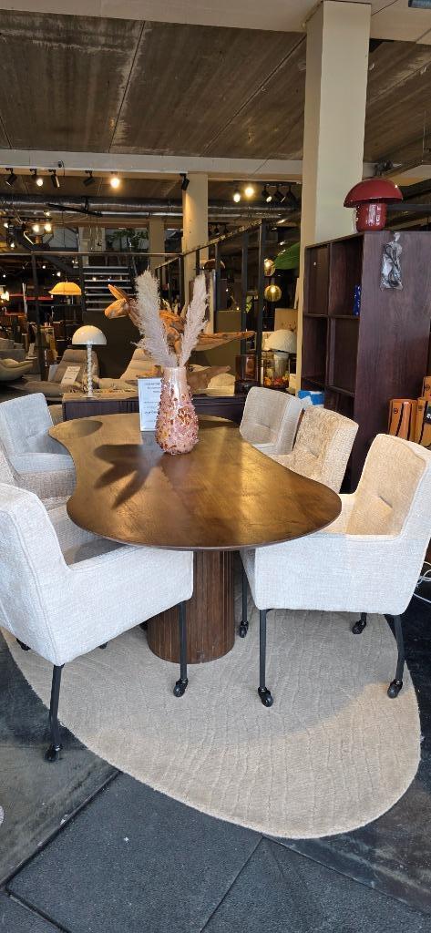 Organische Eettafel Jordy Bruin 250 cm Nu Showmodel Korting!, Huis en Inrichting, Tafels | Eettafels, Nieuw, 100 tot 150 cm, 200 cm of meer