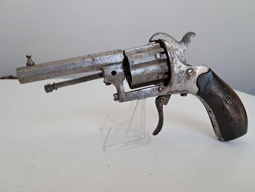 Oude revolver pistool, Antiek en Kunst, Antiek | Overige Antiek, Ophalen of Verzenden