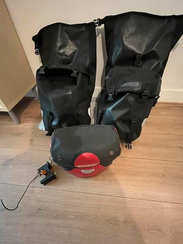 Ortlieb 5 tassen beschikbaar voor biedingen