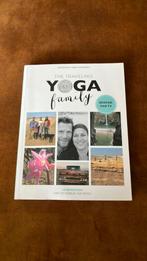 Boek Yoga family, Boeken, Ophalen, 20e eeuw of later, Zo goed als nieuw, Europa