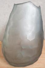 Mooi geslepen glazen vaasje, Overige kleuren, Ophalen of Verzenden, Minder dan 50 cm, Glas