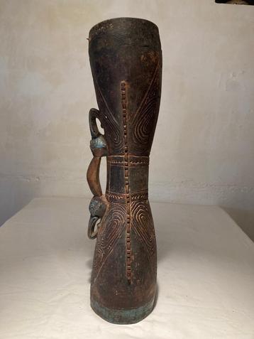 2 Handdrums (Kundu) van de Sepik, Papoea Nieuw-Guinea beschikbaar voor biedingen