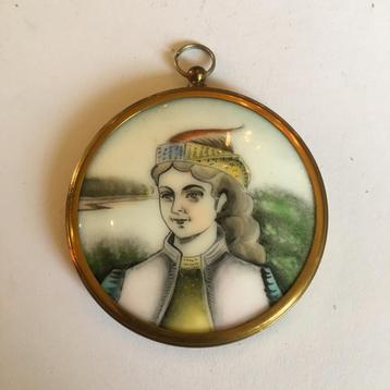 Emaille plaquette in lijstje beschikbaar voor biedingen