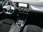 Mercedes-Benz EQA 250 191pk AMG Line 67 kWh Sfeerverlichting, Auto's, 1940 kg, Gebruikt, 190 pk, Blauw