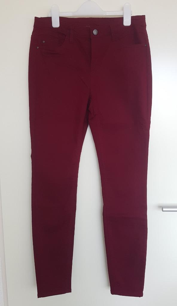 Broek bordeauxrood maat 38 merk Yessica, Kleding | Dames, Broeken en Pantalons, Nieuw, Maat 38/40 (M), Rood, Lang, Ophalen of Verzenden