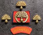Grenadiers Setje 1, Verzamelen, Militaria | Algemeen, Verzenden, Landmacht, Nederland, Embleem of Badge