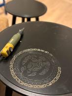 Unieke salontafels ( gegrafeerd ), Huis en Inrichting, Tafels | Salontafels, Ophalen, Minder dan 50 cm, Rond, Zo goed als nieuw