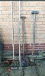 Setje tuingereedschap, Ophalen