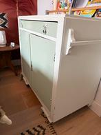 Vintage commode op wielen, Kinderen en Baby's, Kinderkamer | Commodes en Kasten, Gebruikt, 75 tot 100 cm, Minder dan 50 cm, Commode