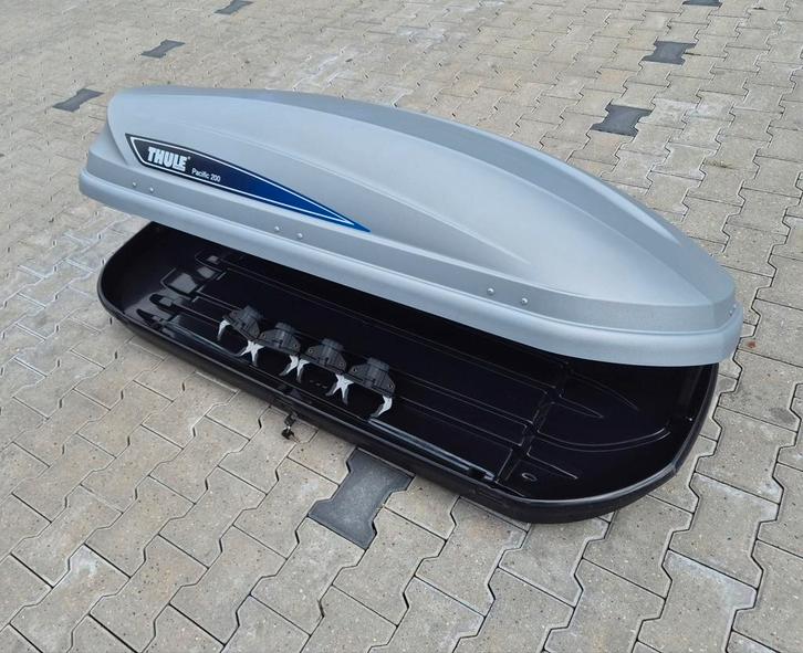 ZGAN mooie grote THULE Pacific 200M grijs dakkoffer skibox, Auto diversen, Dakkoffers, Zo goed als nieuw, Ophalen of Verzenden