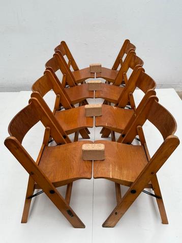 8 zeldzame vintage theater stoelen TLC project beschikbaar voor biedingen