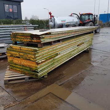 330 - Sandwichpanelen, wandpanelen, beplating beschikbaar voor biedingen