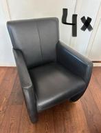 Gratis 4 eetkamer stoelen met armleuning en wieltjes, Huis en Inrichting, Fauteuils, Ophalen, Gebruikt, Minder dan 75 cm, 50 tot 75 cm
