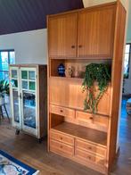 Musterring 70’s vintageg barmeubel/wandkast, Huis en Inrichting, Ophalen, 100 tot 150 cm, 200 cm of meer, Met deur(en)