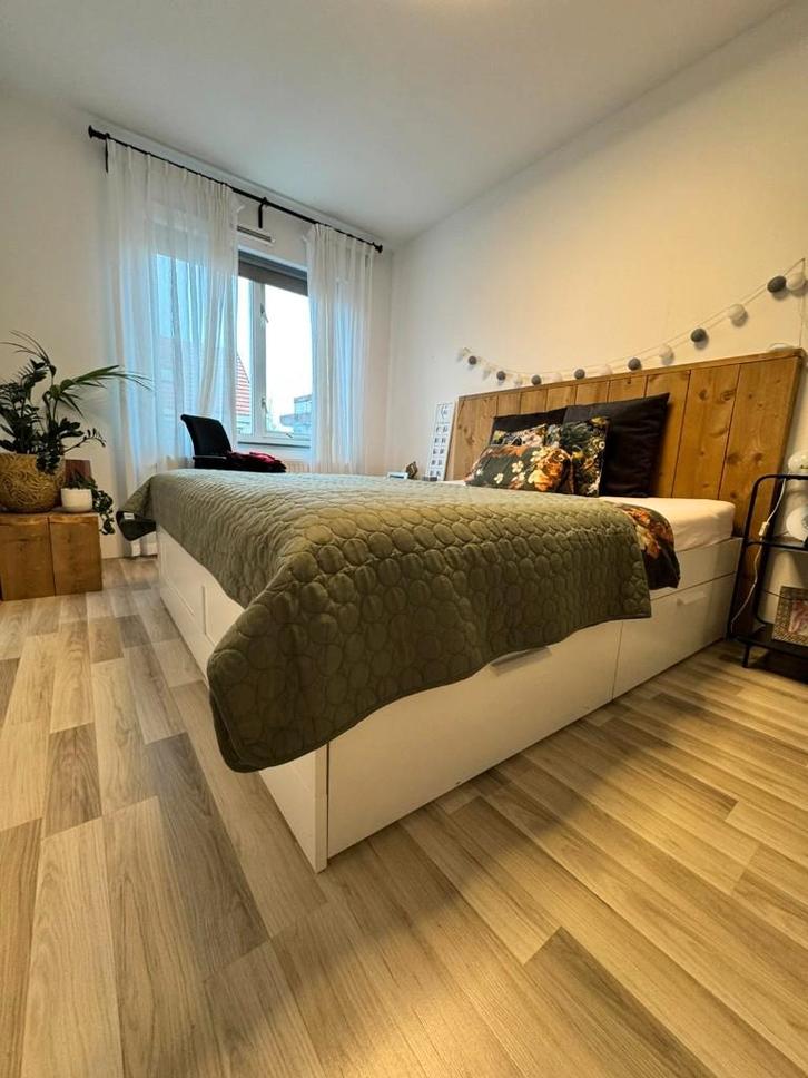 2 persoons bed brimnes 180x200, Huis en Inrichting, Slaapkamer | Bedden, Gebruikt, Tweepersoons, 180 cm, 200 cm, Overige materialen