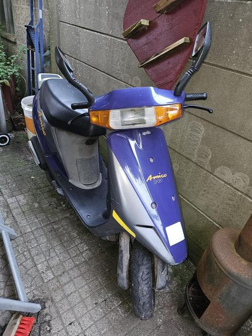 Aprilia amigo sport, Fietsen en Brommers, Scooters | Piaggio, Gebruikt, Tweetakt, Ophalen