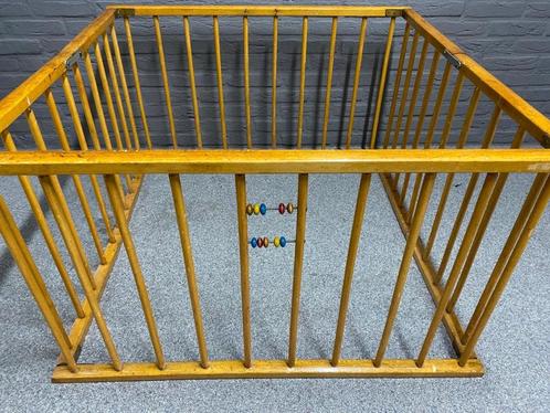 Antiek box, Kinderen en Baby's, Boxen, Gebruikt, Vierkant, Ophalen