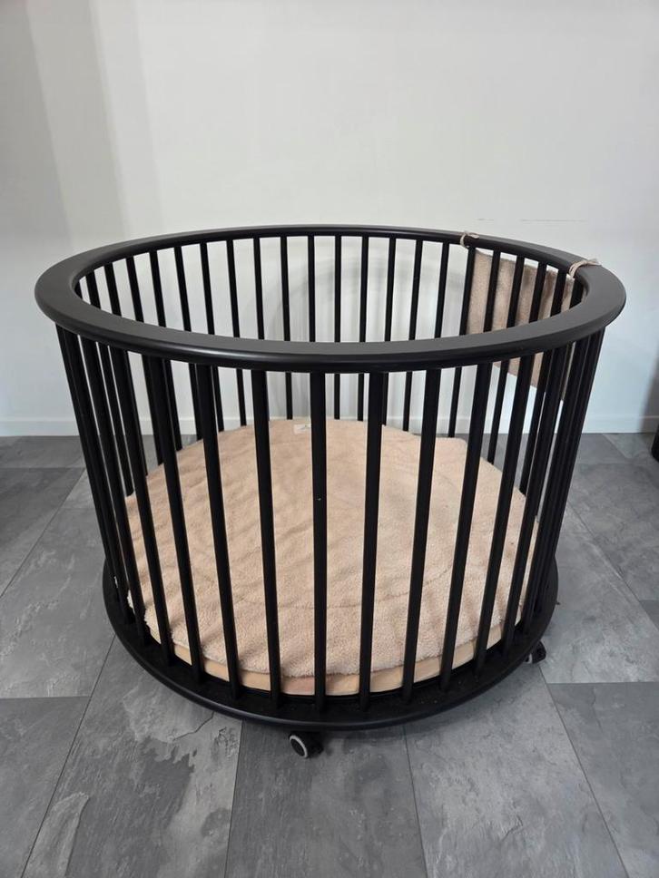 Ronde Wieg - Zwart - Bopita, Kinderen en Baby's, Babywiegjes en Ledikanten, Zo goed als nieuw, Wieg, Ophalen