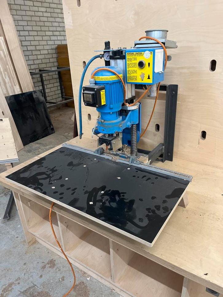 Scharnierboormachine met verlengrails en aanslag, Doe-het-zelf en Verbouw, Gereedschap | Overige machines, Ophalen of Verzenden