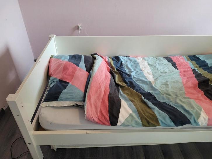 Flexa eenpersoonsbed om te bouwen naar een half hoogslaper), Huis en Inrichting, Slaapkamer | Bedden, Gebruikt, Eenpersoons, 90 cm