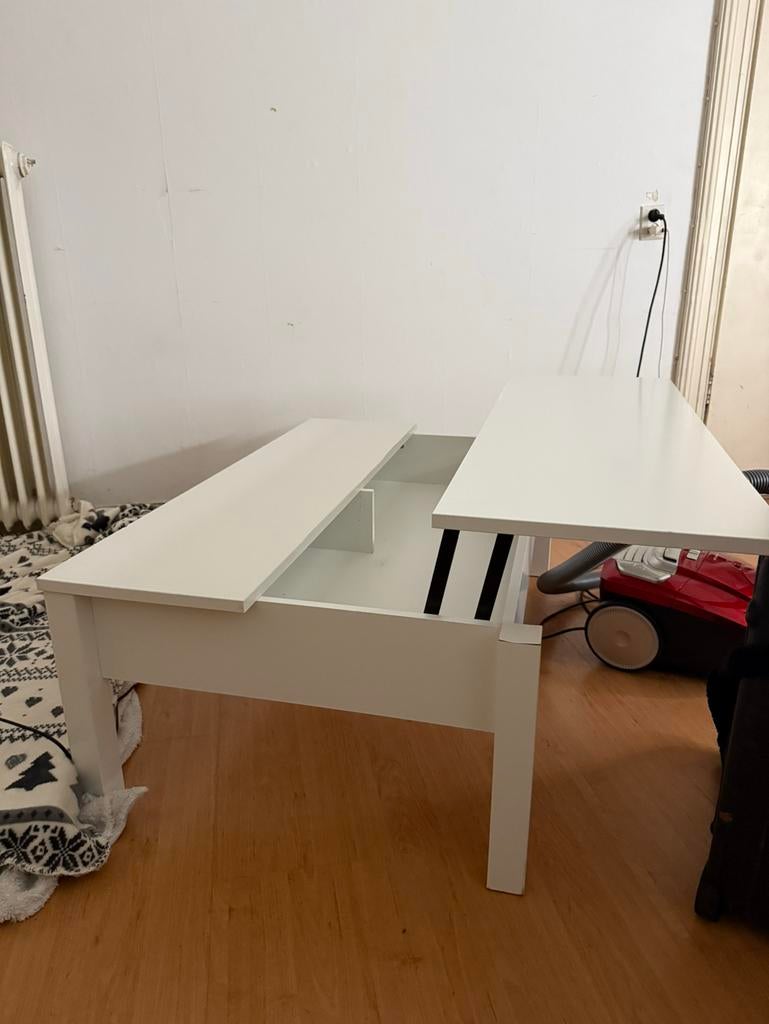 LISSE! Uitklapbare multifunctionele (bijzet) tafel ikea, Huis en Inrichting, Tafels | Salontafels, Ophalen, Gebruikt, 100 tot 150 cm