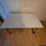 IKEA kinder bureau, Huis en Inrichting, Bureaus, Ophalen of Verzenden, In hoogte verstelbaar, Gebruikt