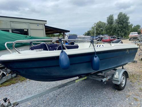 Consoleboot, Watersport en Boten, Vis- en Consoleboten, Gebruikt, Tot 10 pk, 3 tot 6 meter, Benzine, Buitenboordmotor, Polyester