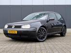 Volkswagen Golf 1.6 16V CRUISE TREKHAAK ELEKTRISCHE RAMEN, Auto's, Voorwielaandrijving, Stof, Zwart, 1064 kg