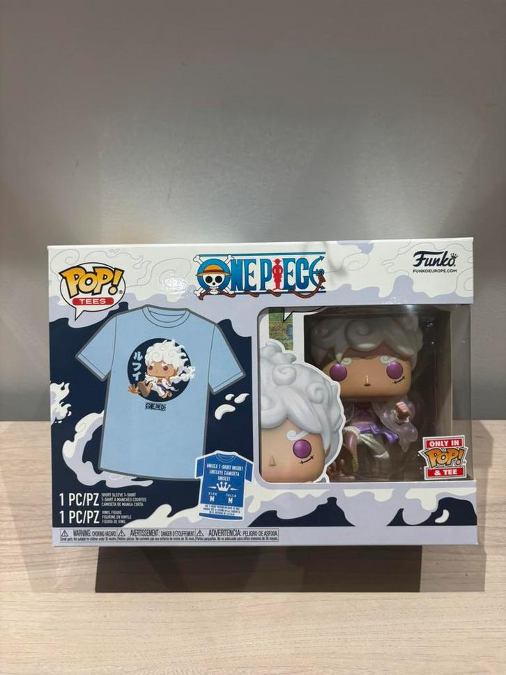 Funko POP! Pop & Tee: One Piece - Luffy (Gear 5)  #1607 M, Verzamelen, Poppetjes en Figuurtjes, Zo goed als nieuw, Ophalen of Verzenden