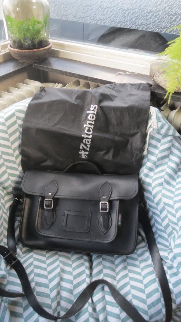 Zatchels, leren akte tas, 35x22x8cm, zwart met handvat, Sieraden, Tassen en Uiterlijk, Tassen | Schooltassen, Zo goed als nieuw