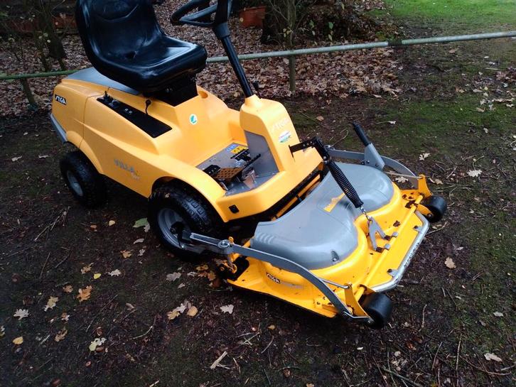 Te koop 2 cilinder stiga villa frontmaaier hydrostaat, Tuin en Terras, Zitmaaiers, Gebruikt, Ophalen