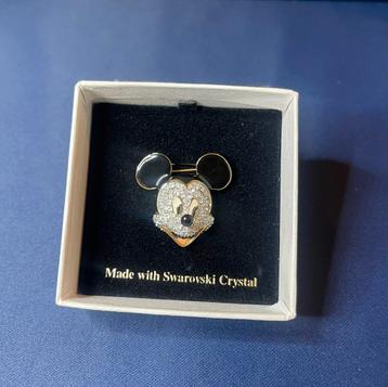 Disney Mickey Mouse broche, met Swarovski en certificaat beschikbaar voor biedingen