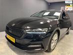 Skoda Octavia Combi 1.0 e-TSI Sport Business DSG 2022 BTW Au, Gebruikt, Origineel Nederlands, Hybride Elektrisch/Benzine, 3 cilinders