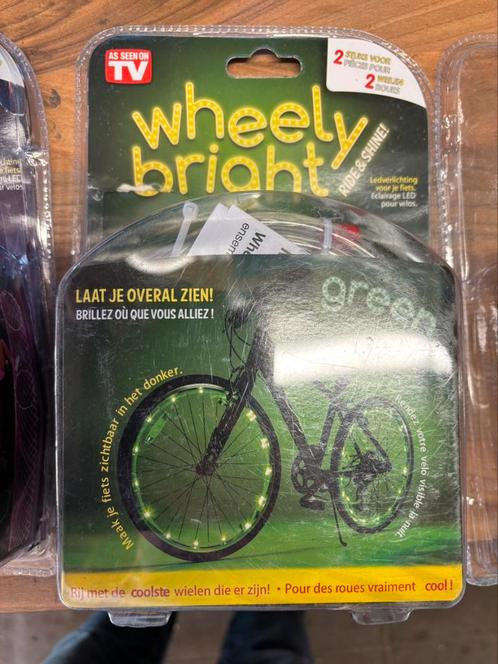 Wheely bright fietsverlichting. 3 stuks groen,roze en blauw, Fietsen en Brommers, Fietsaccessoires | Fietsverlichting, Voorlicht