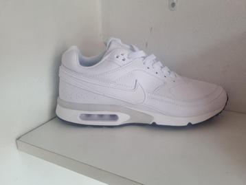 Nike air classics bw  beschikbaar voor biedingen