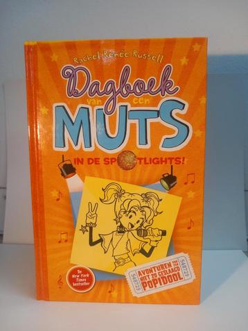 Dagboek van een muts, In de spotlights!  beschikbaar voor biedingen