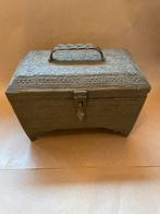 Oud kistje met decoratie, 20x13 cm, Ophalen of Verzenden