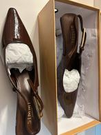 Simmi London hakjes, Kleding | Dames, Schoenen, Schoenen met lage hakken, Bruin, Nieuw, Ophalen of Verzenden
