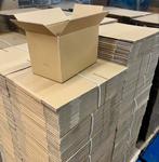 Partij Dozen 850 stuks 31cm18cm19/5cm binnenmaat, Ophalen, Doos, Minder dan 35 cm, Zo goed als nieuw