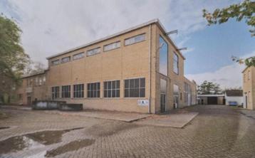 Caravanstalling/Bedrijfsruimten/Opslag in oude melkfabriek beschikbaar voor biedingen