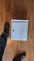 Witte ophang brievenbus Brabantia, Ophalen, Gebruikt, Aluminium, Wandbrievenbus