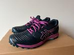 Asics hockeschoenen maat 40,5, Ophalen of Verzenden, Zo goed als nieuw, Schoenen