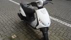 Piaggio zip 25/45km/h 4takt 1ste eig Mooie staat €1399, Fietsen en Brommers, Maximaal 25 km/u, Benzine, Zo goed als nieuw, 49 cc