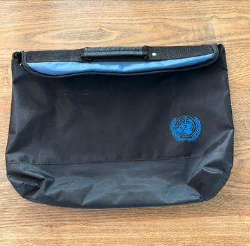 Vintage VN Tas beschikbaar voor biedingen