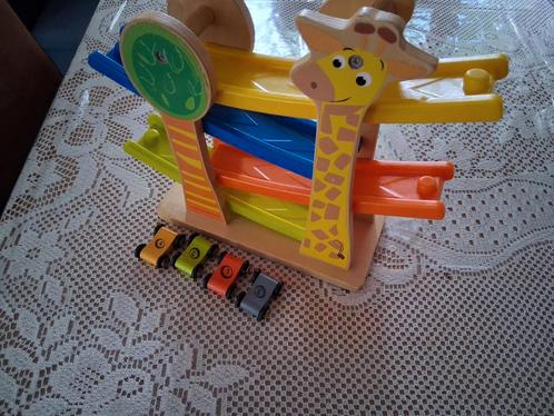 Houten Racebaan / knikkerbaan (met 4 auto's), Kinderen en Baby's, Speelgoed | Houten speelgoed, Zo goed als nieuw, Overige typen